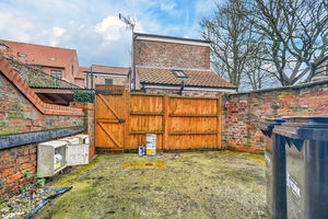 Photo 10- click for photo gallery